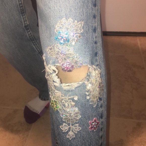 Patched Mom Jeans - Picture 2 of 3